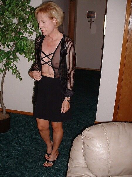 Free lost milf stories Closed sex mature pics