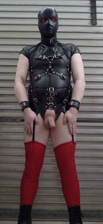 Free porn pics of Latex and harness session 1 of 36 pics