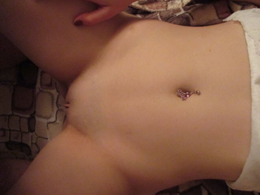 Free porn pics of Pierced belly 4 of 4 pics