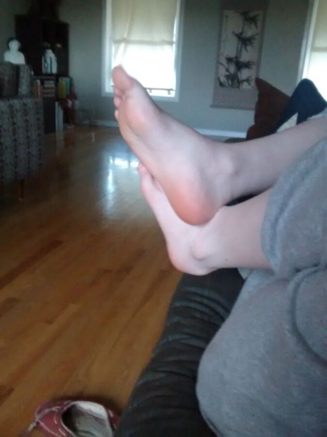 Free porn pics of Some Guys´ Sister Feet (WEBFIND) 24 of 47 pics