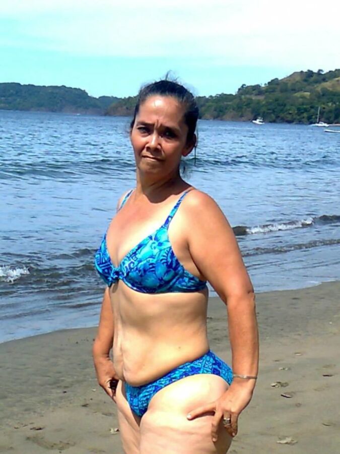 Free porn pics of PEARS - Costa Rican Granny, Dey 7 of 59 pics