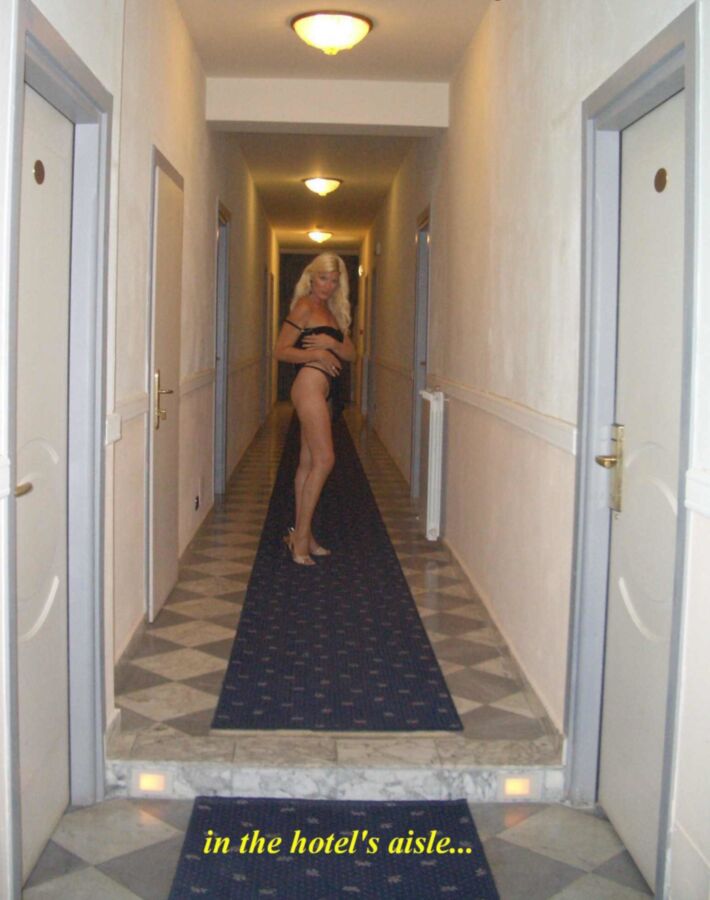 Free porn pics of public nudity at the hotel 6 of 21 pics