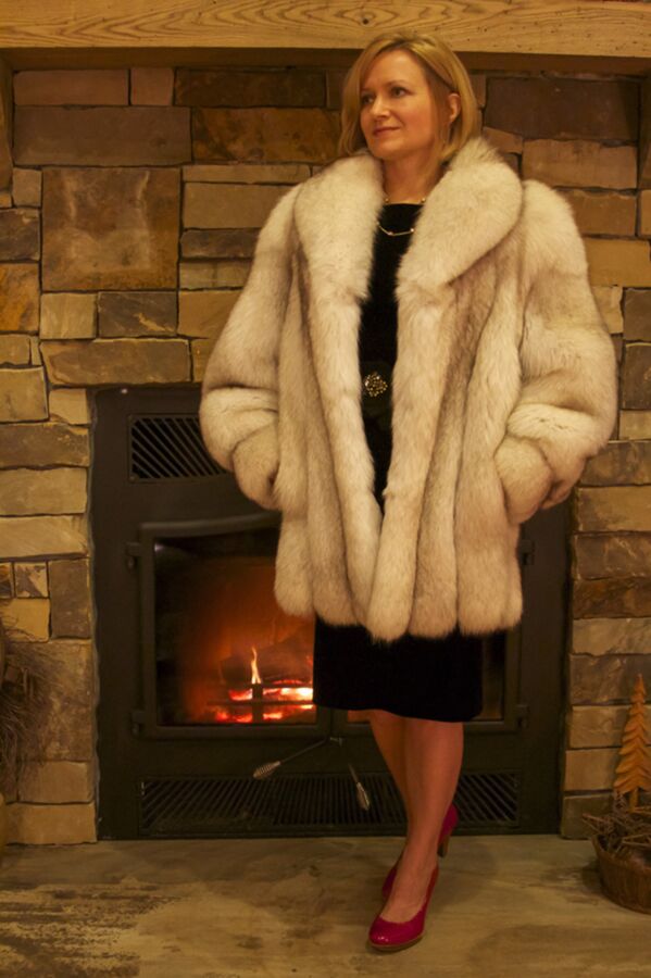 Free porn pics of Fur Coat 24 of 217 pics