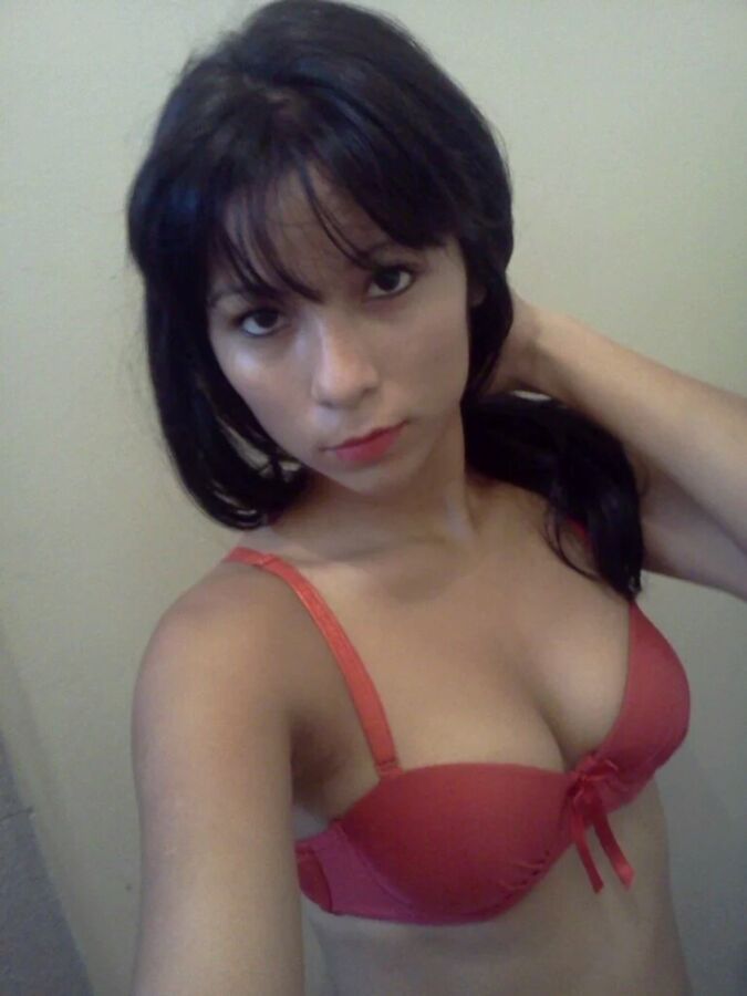 Free porn pics of Young Latinas  18 of 46 pics