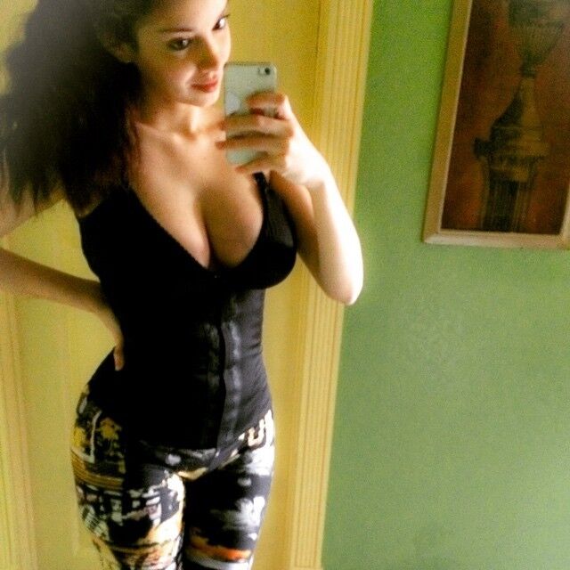 Free porn pics of @katherine_monzon_ Big tits boobs Goddess SELFIE PRINCESS 6 of 104 pics