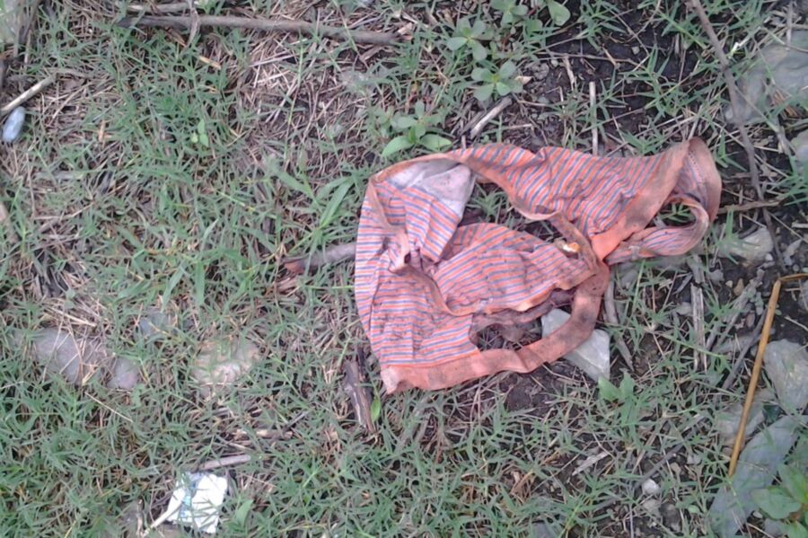 Free porn pics of Some panties I found by the roadside 2 of 4 pics