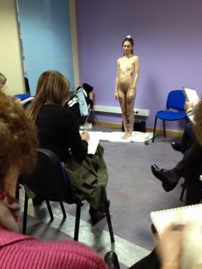 Free porn pics of Taller en Casa da Muller – sesiones de desnudo 6 of 15 pics