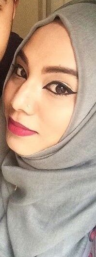 Free porn pics of Hot Hijabi Whore 14 of 32 pics