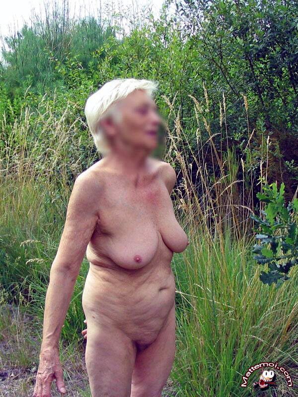 Free porn pics of Granny Karin from France 15 of 72 pics