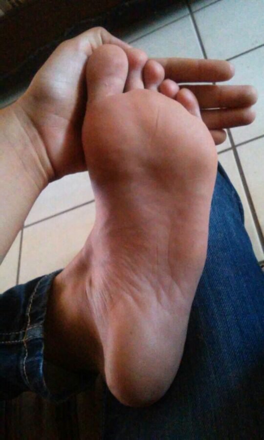 Free porn pics of Mexican feet soles 1 of 30 pics