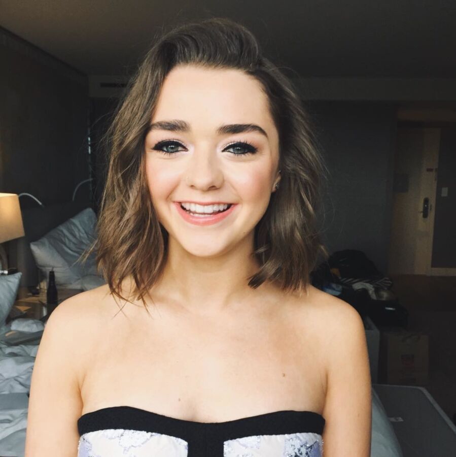 Free porn pics of Maisie Williams images for captions 10 of 20 pics