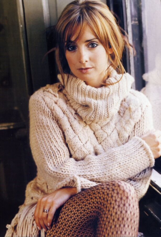 Free porn pics of LOUISE REDKNAPP THE PERFECTLY TITTED CUTE MILF 8 of 96 pics
