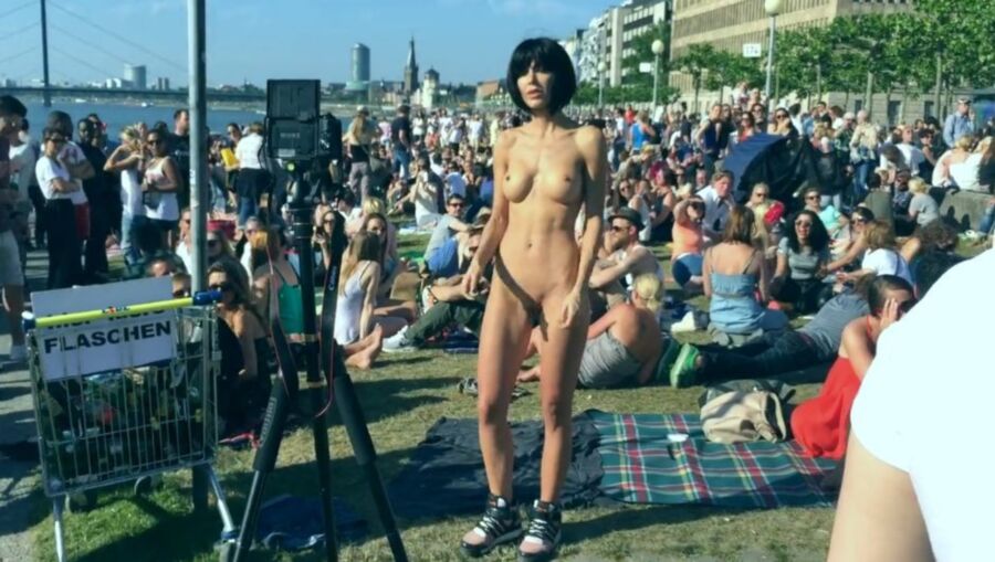 Free porn pics of Milo Moiré naked in Paris 1 of 10 pics
