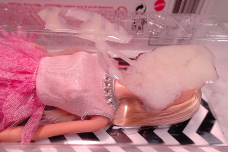 Free porn pics of My new boxed Barbie doll wellcum ! 13 of 14 pics