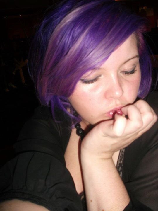 Free porn pics of gorgeous chubby emo 1 of 7 pics