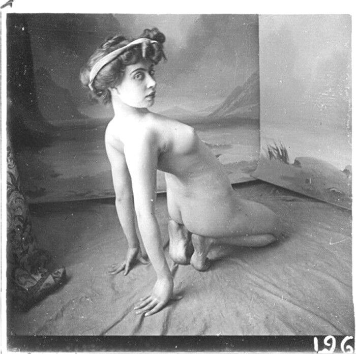 Free porn pics of flexible lady 10 of 31 pics