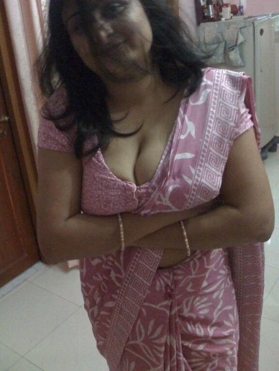 Free porn pics of Mature Desi aunty big boobs fondled and sucked  6 of 10 pics