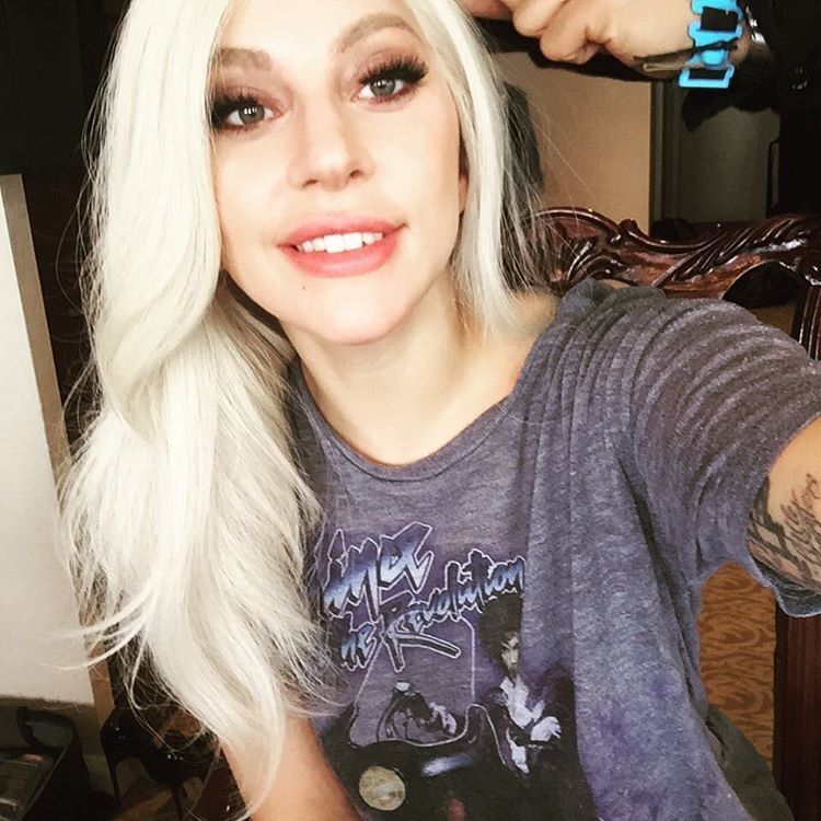 Free porn pics of Lady Gaga pics with / without makeup  6 of 25 pics