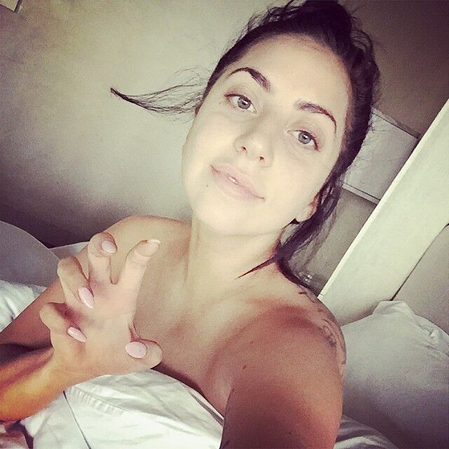 Free porn pics of Lady Gaga pics with / without makeup  13 of 25 pics