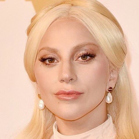 Free porn pics of Lady Gaga pics with / without makeup  19 of 25 pics
