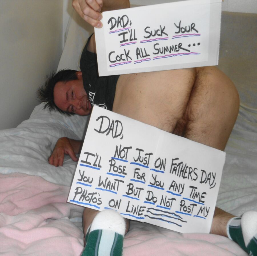 Free porn pics of posing for dad in a nasty way 4 of 39 pics