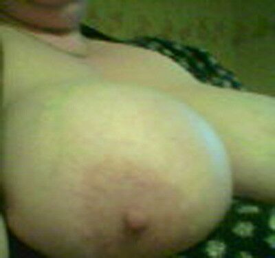 Free porn pics of Big Titted Essex Wife Joanna 3 of 34 pics