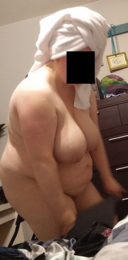 Free porn pics of Fat tits and belly had no idea i was snapping photos! #badhubby 10 of 13 pics