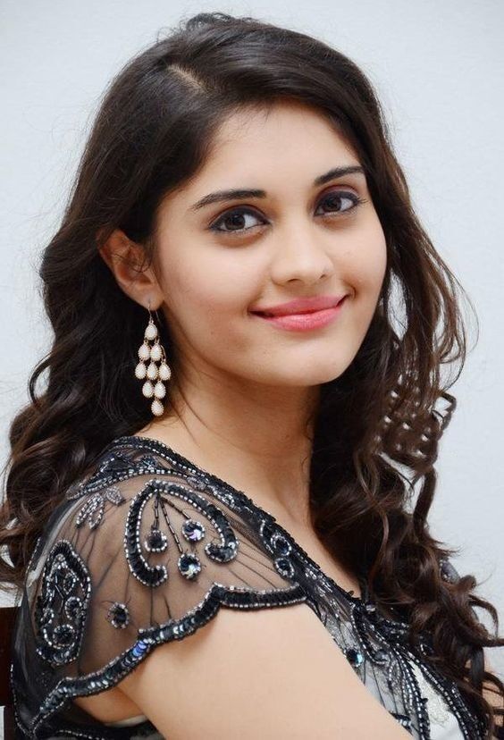 Surabhi South Indian Actress Beautiful Pictures Celebrity Porn Photo