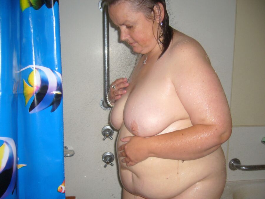 Free porn pics of shower time 15 of 20 pics