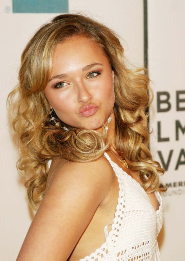 Free porn pics of The Definate Hayden Panettiere Collection (adds to follow) 1 of 408 pics