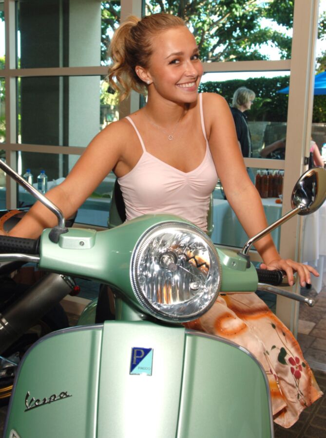 Free porn pics of The Definate Hayden Panettiere Collection (adds to follow) 3 of 408 pics