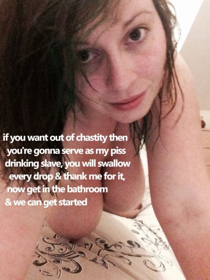 Free porn pics of femdom piss/toilet slave 18 of 20 pics