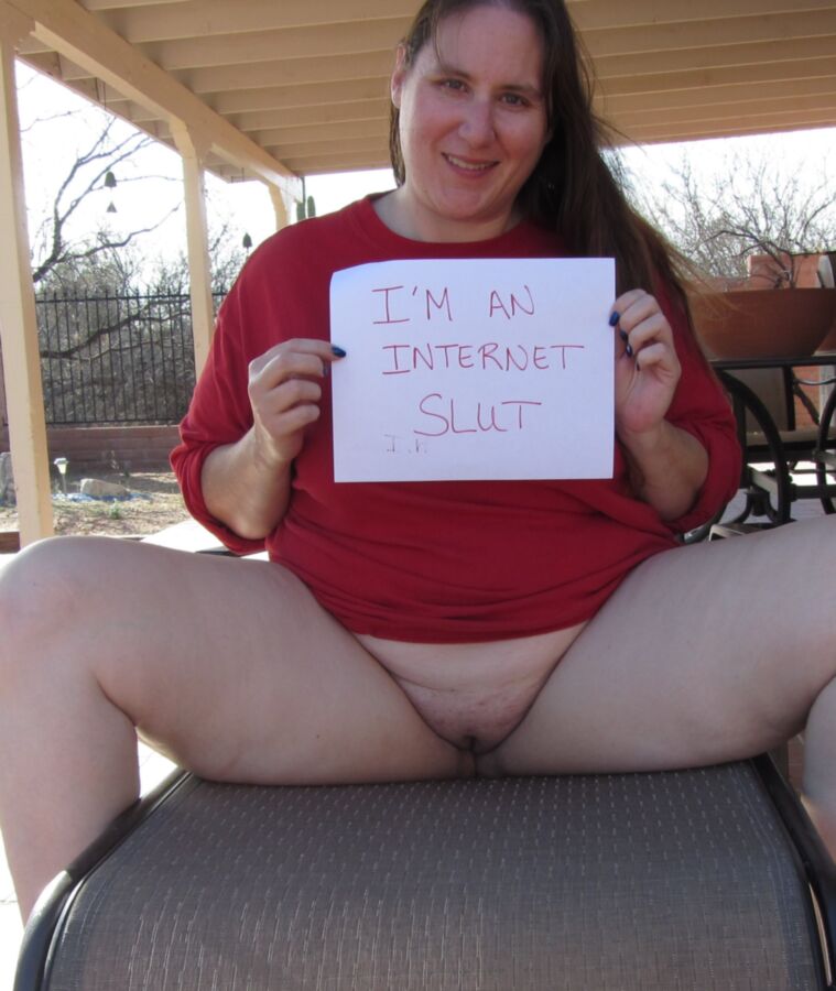 Showing my cunt