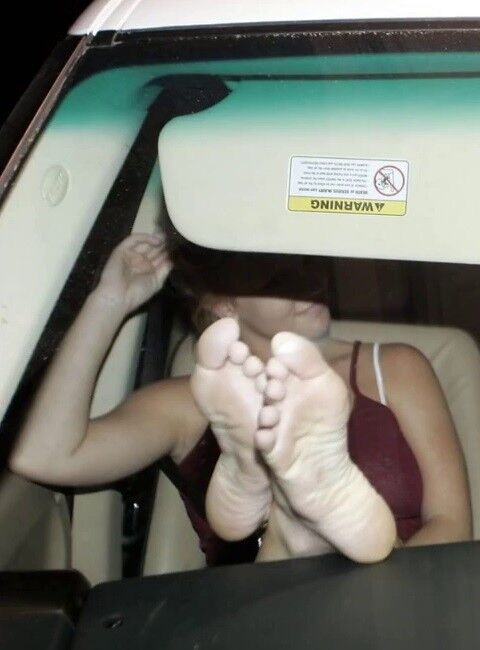 Free porn pics of britney spears car feet! 22 of 35 pics