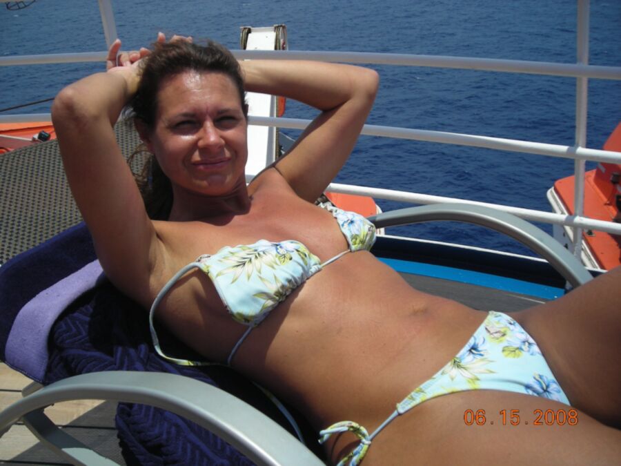 Free porn pics of AM Boat Swinger 3 of 86 pics