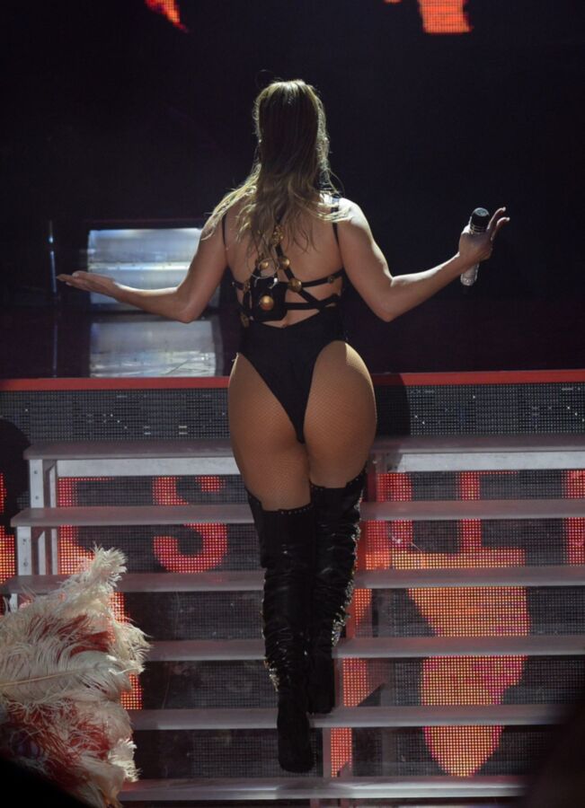 Free porn pics of Jennifer Lopez ass 12 of 13 pics
