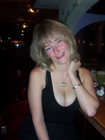 Free porn pics of Blonde BUsty american milf 4 of 39 pics