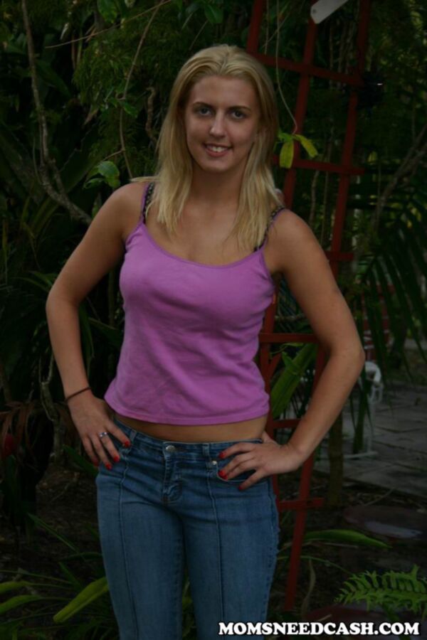 Free porn pics of Blond in jeans 1 of 30 pics