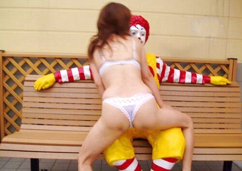 Free porn pics of Hot for the clown 10 of 10 pics