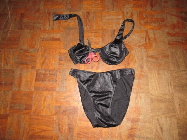 Free porn pics of Black Wetlook Bra Top Bikini Meets My Scissors 4 of 12 pics