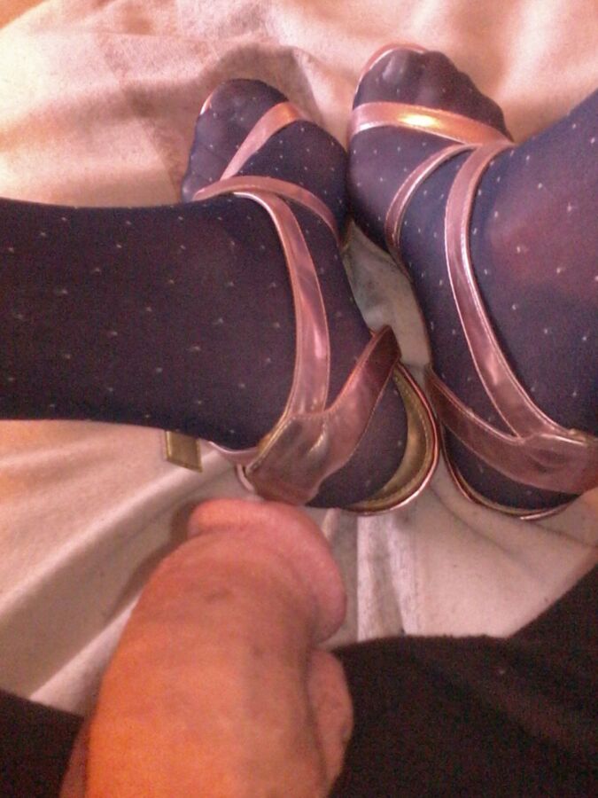 Free porn pics of hubby in my ripped tights 5 of 18 pics