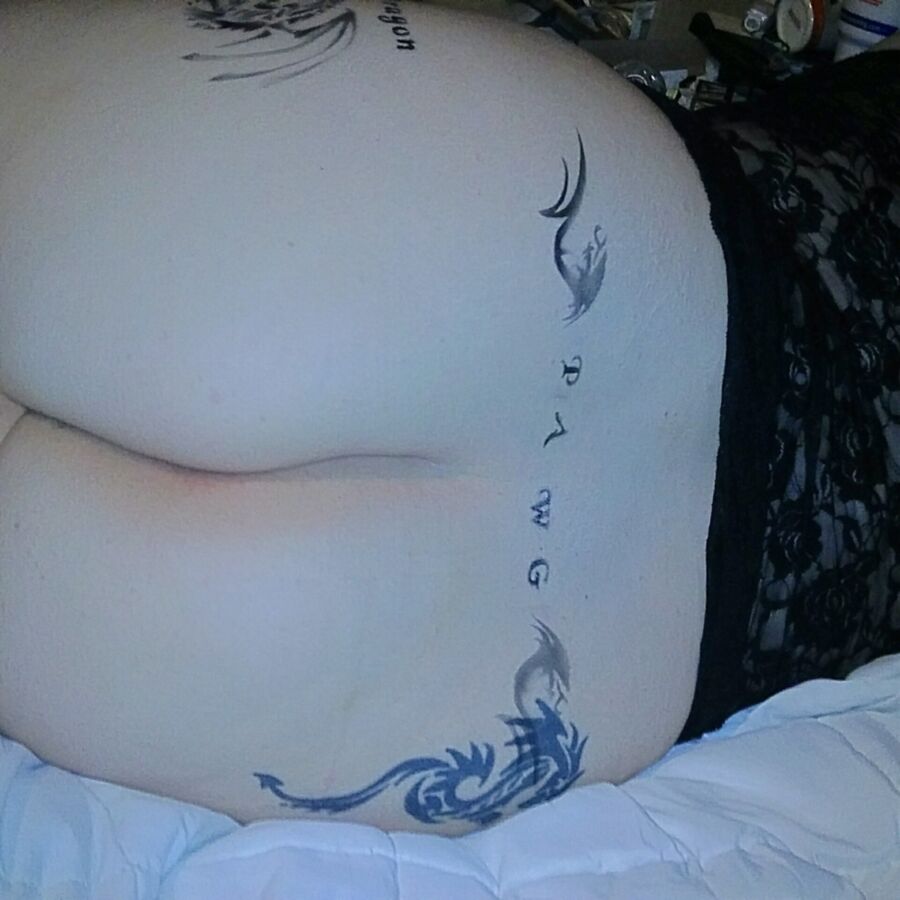 Free porn pics of Bbw wife with a story book theme set of tattoos 14 of 27 pics