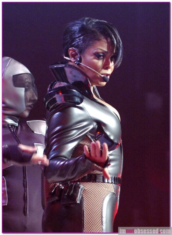 Free porn pics of Janet Jackson - Rubber Bodysuit 10 of 16 pics