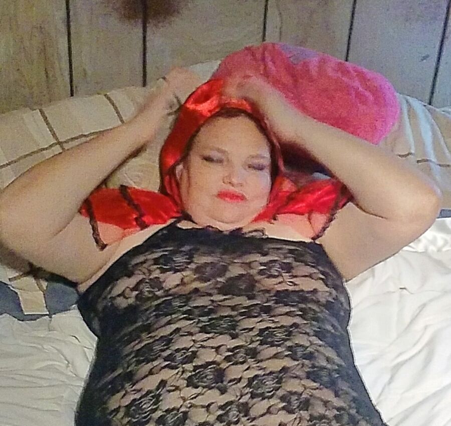 Free porn pics of Bbw wife with a story book theme set of tattoos 3 of 27 pics