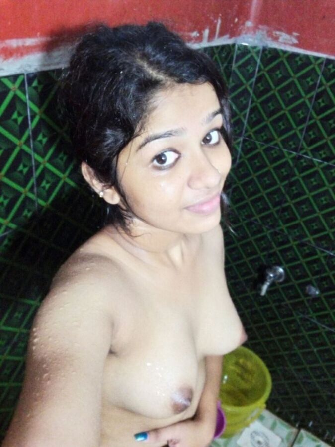 Free porn pics of Indian Auntys nude selfie collection 6 of 17 pics