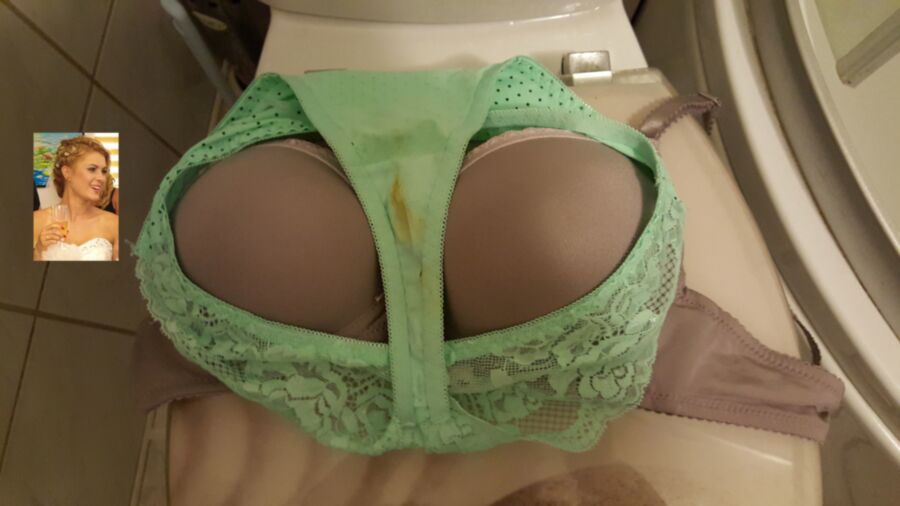 Free porn pics of Dirty panties and bra 3 of 8 pics