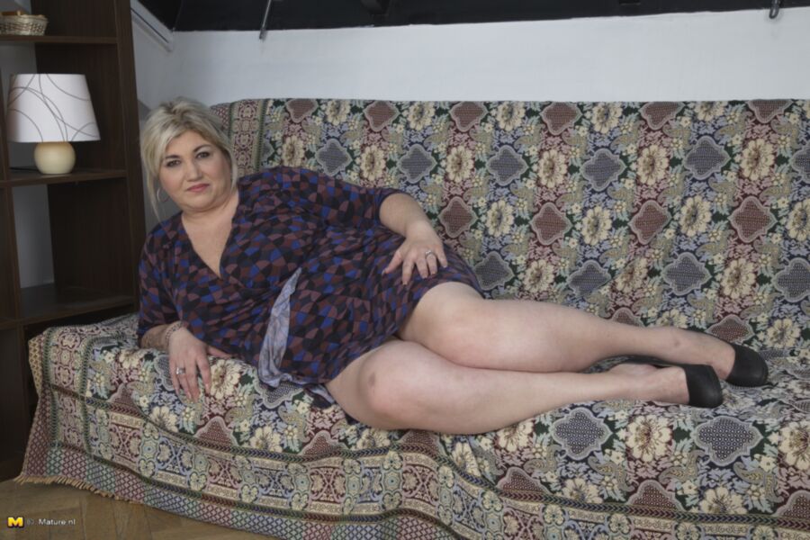 Free porn pics of Sexy Slapper Auntie Looks Such a Good Fuck 15 of 173 pics