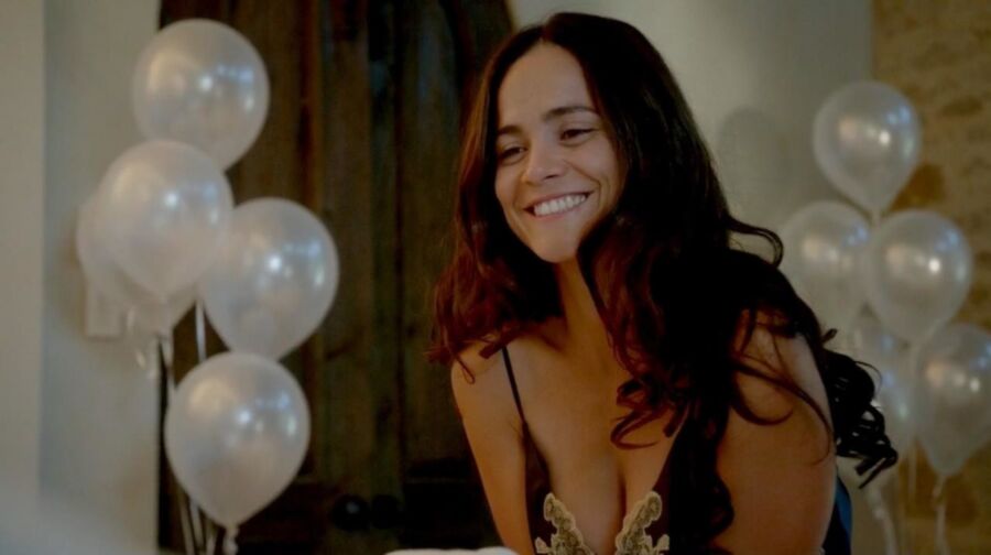 Free porn pics of Alice Braga 6 of 22 pics