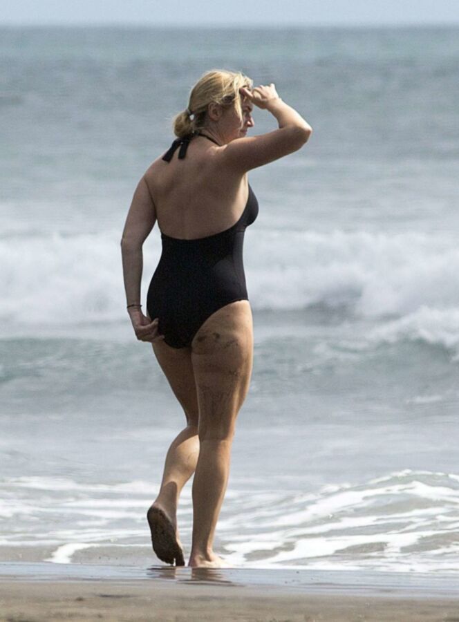 Free porn pics of Kate Winslet Beautiful, Curvy British Celeb in Bikini and Gowns 10 of 324 pics