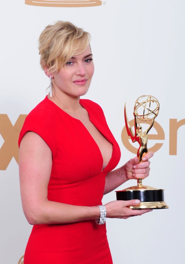 Free porn pics of Kate Winslet Beautiful, Curvy British Celeb in Bikini and Gowns 15 of 324 pics